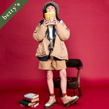 betty’s貝蒂思 燈芯絨打摺高腰後鬆緊短褲(共三色)