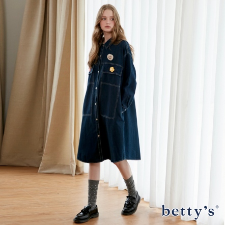 betty’s貝蒂思　毛線花與微笑別針長版牛仔外套(藍)